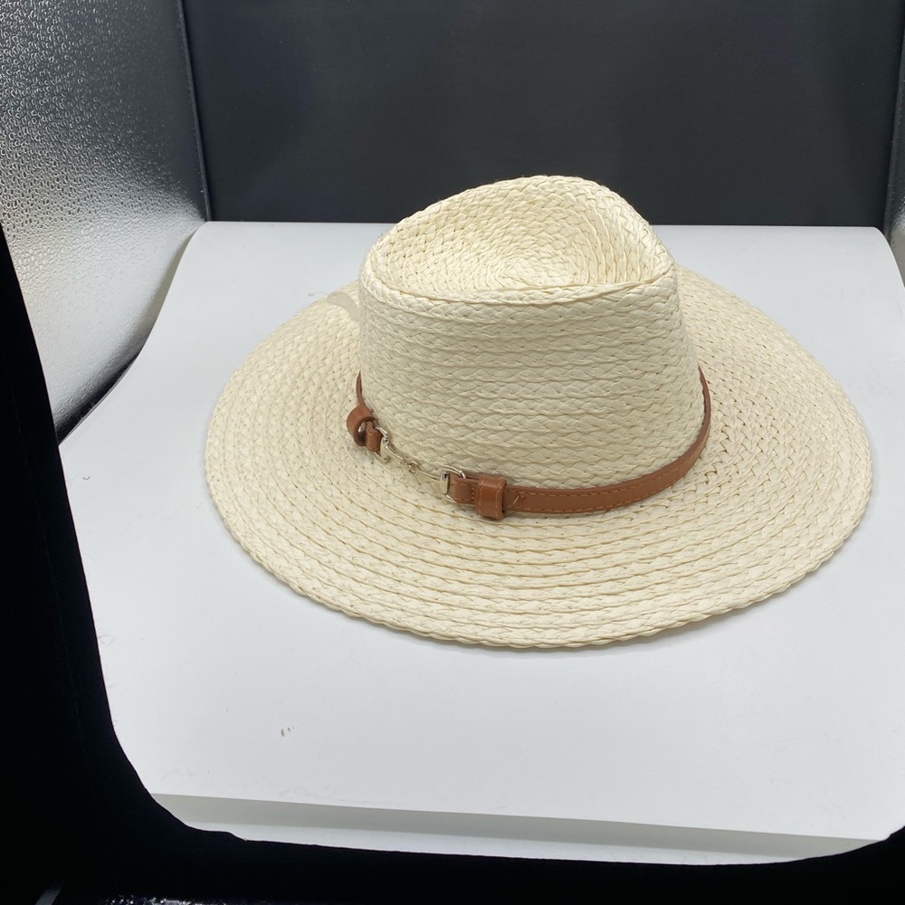 690Vince Camuto straw hat NEW w tags